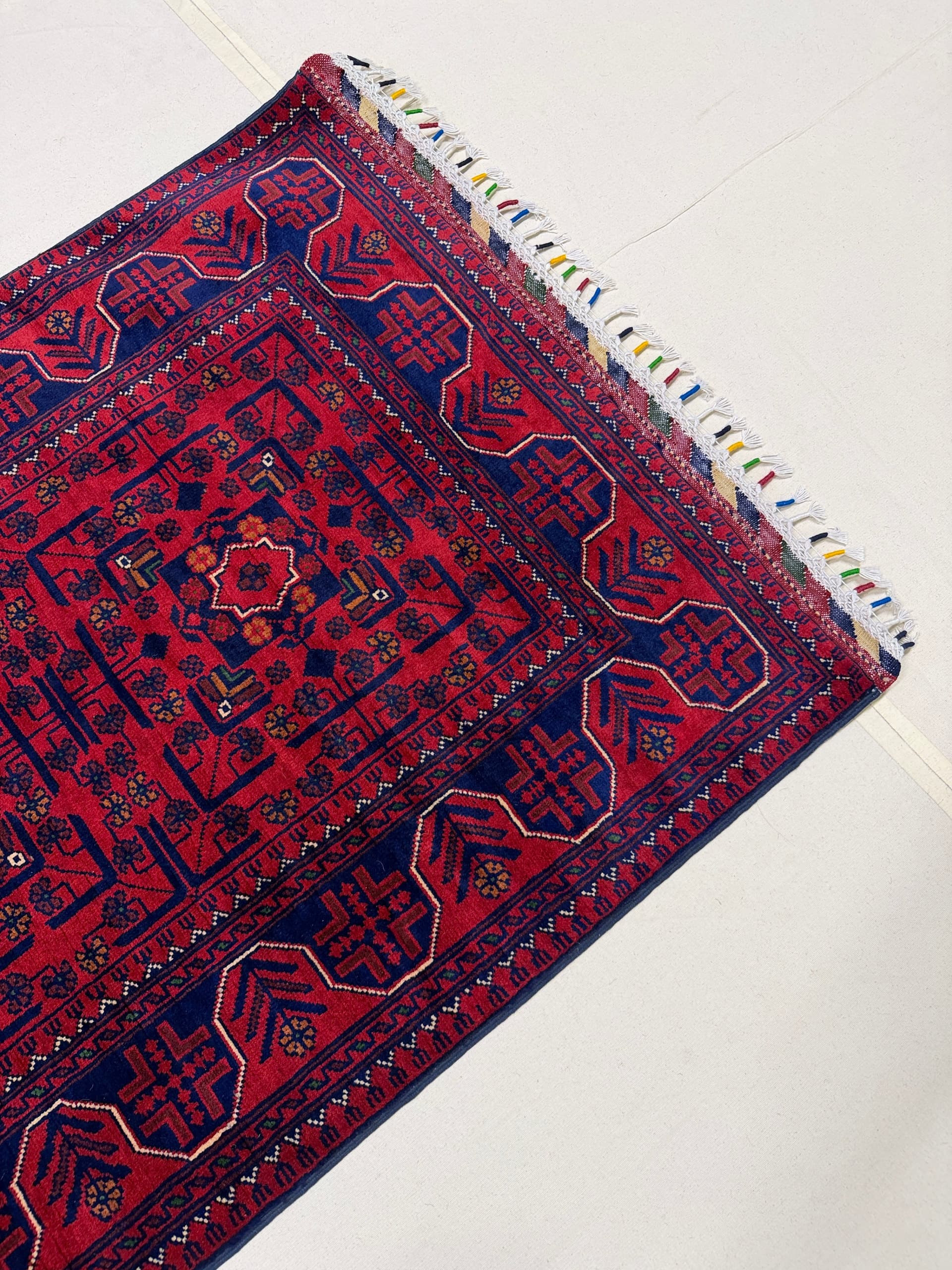 Kırmızı Kırmızı Hamyab El Dokuma Yün Halı — Detay