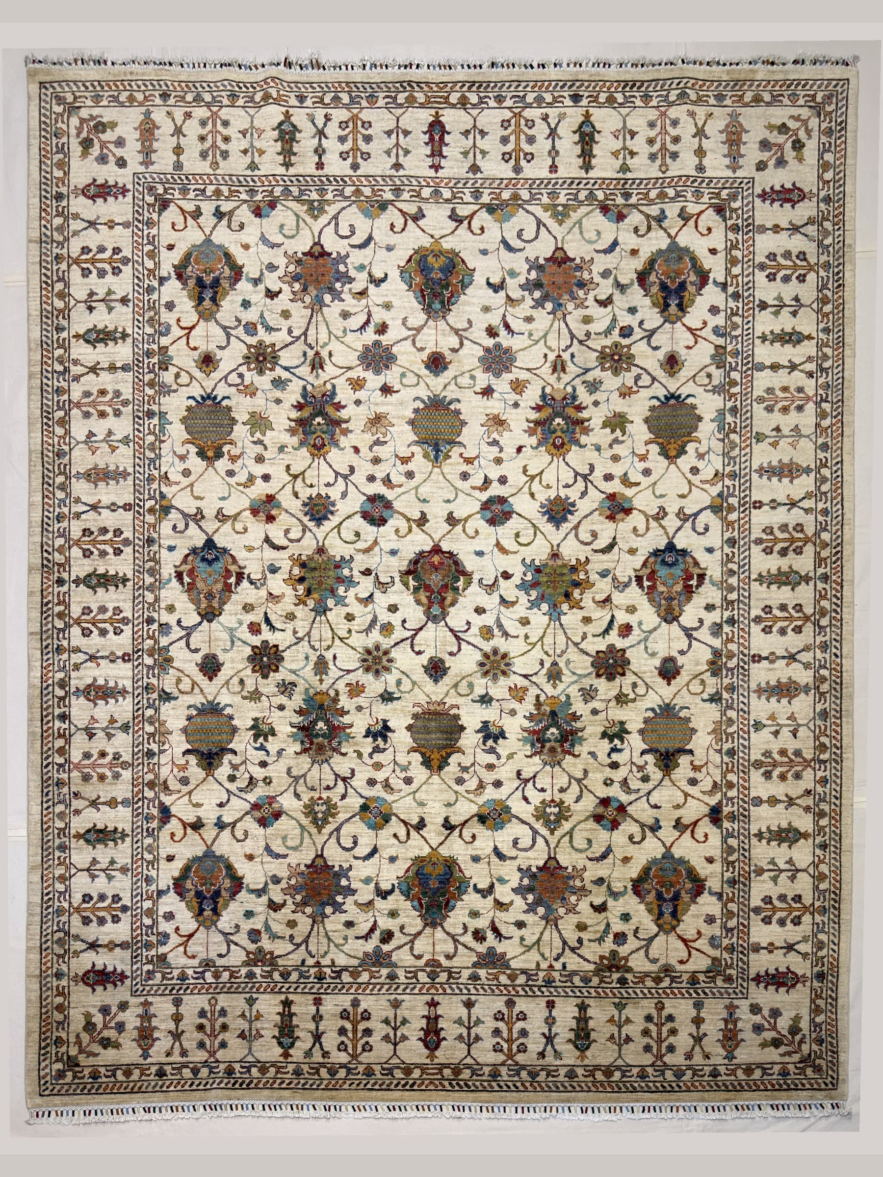 Fildişi Sultani El Dokuma Yün Halı