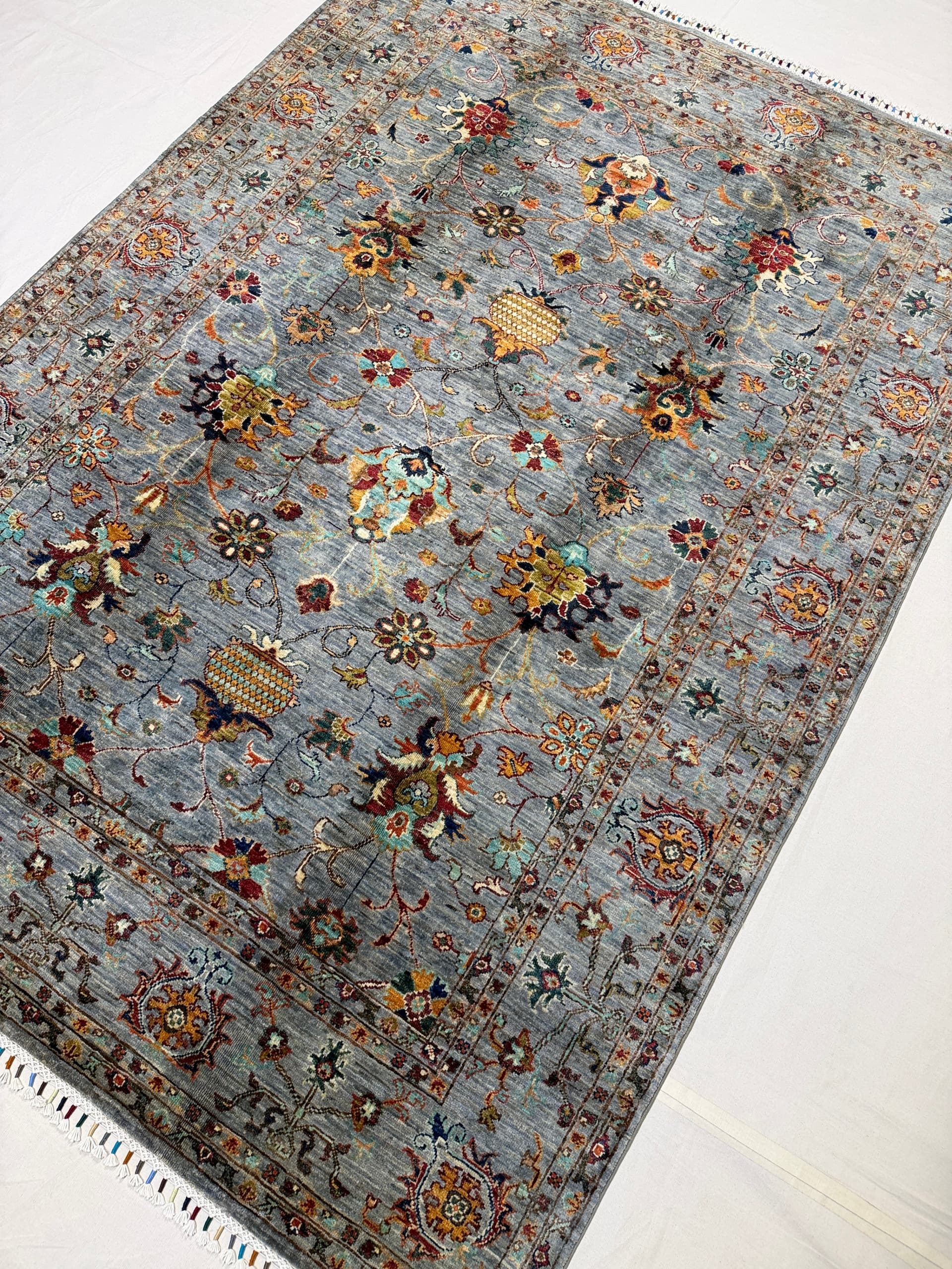 Gri Uşak El Dokuma Yün Halı — Detay