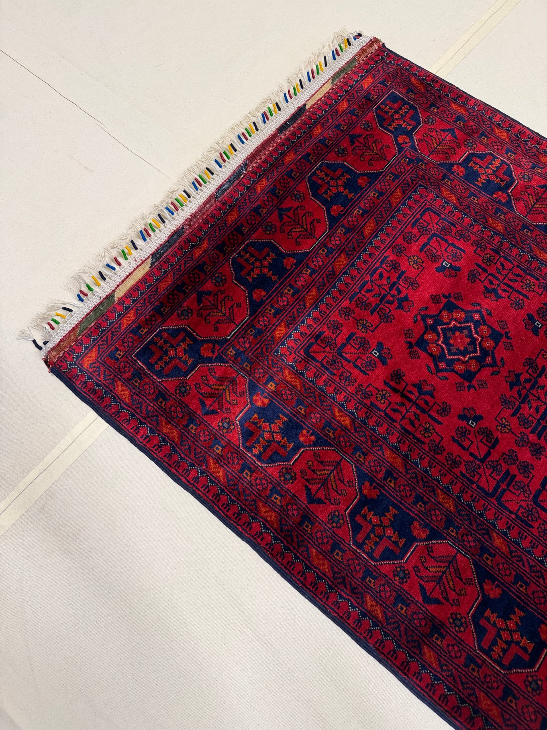 Red Red Khamyab Hand-Knotted Wool Rug — Detail