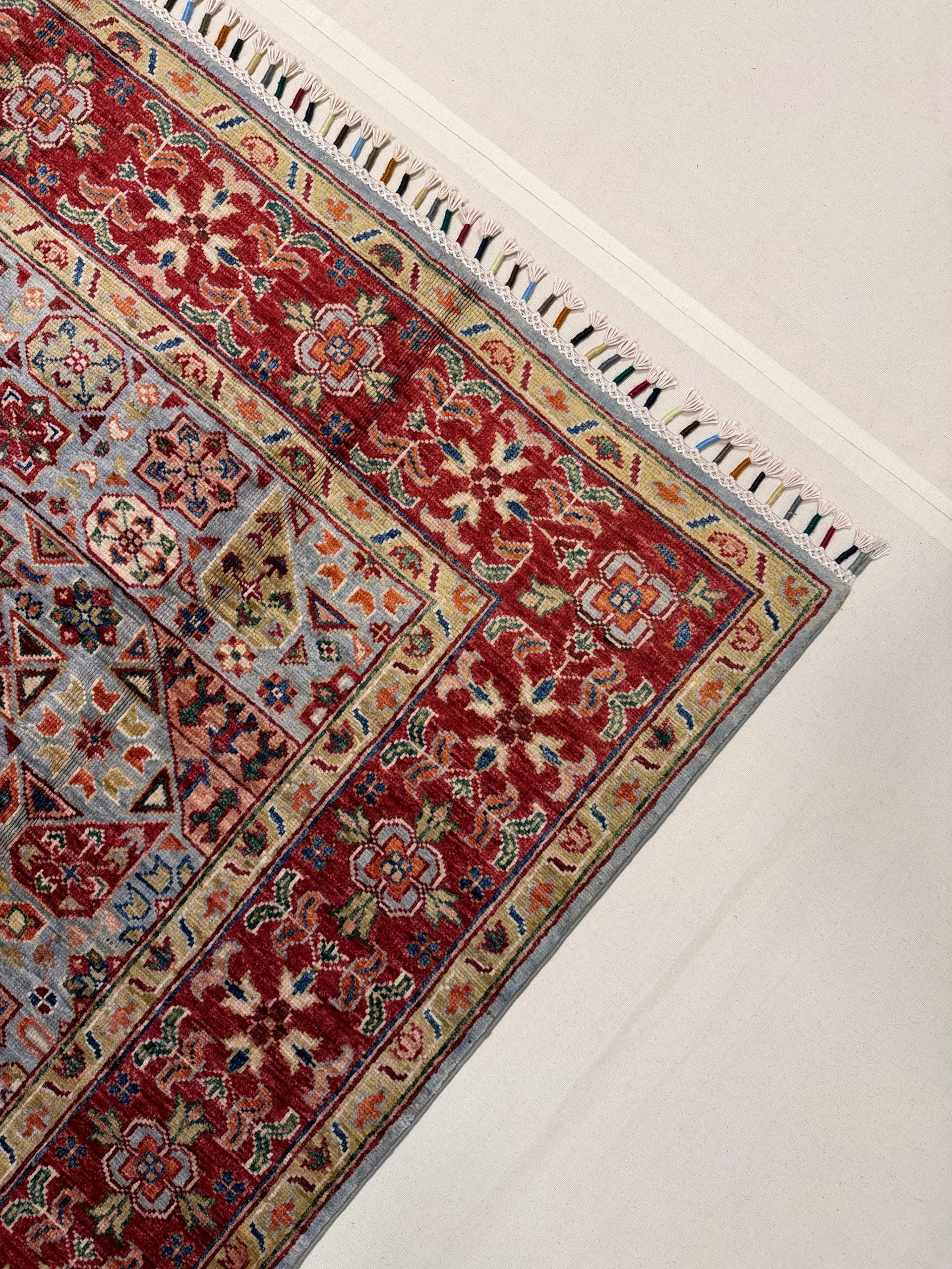 Ivory Mamluk Hand-Knotted Wool Rug — Detail