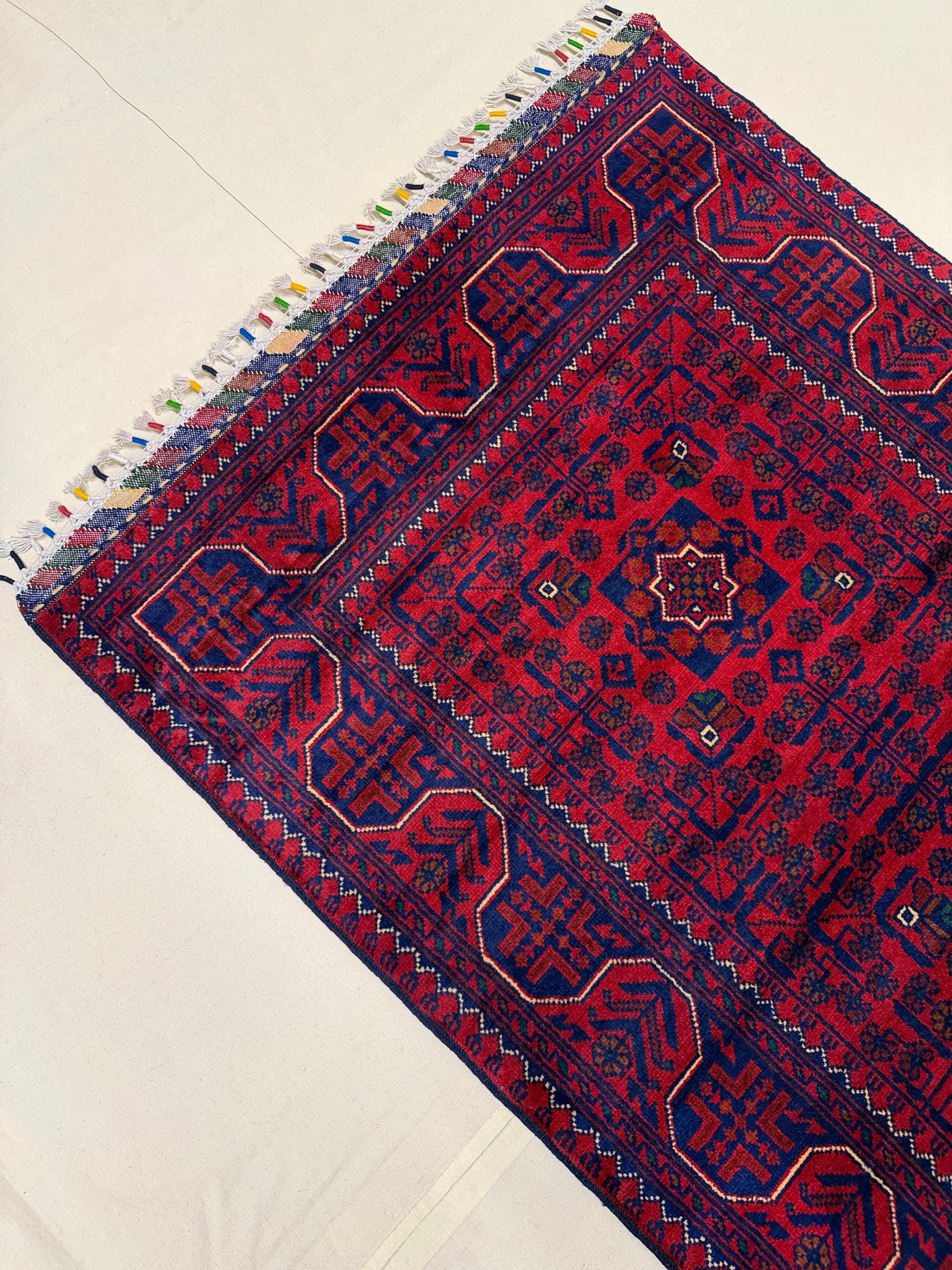 Red Red Khamyab Hand-Knotted Wool Runner — Detail